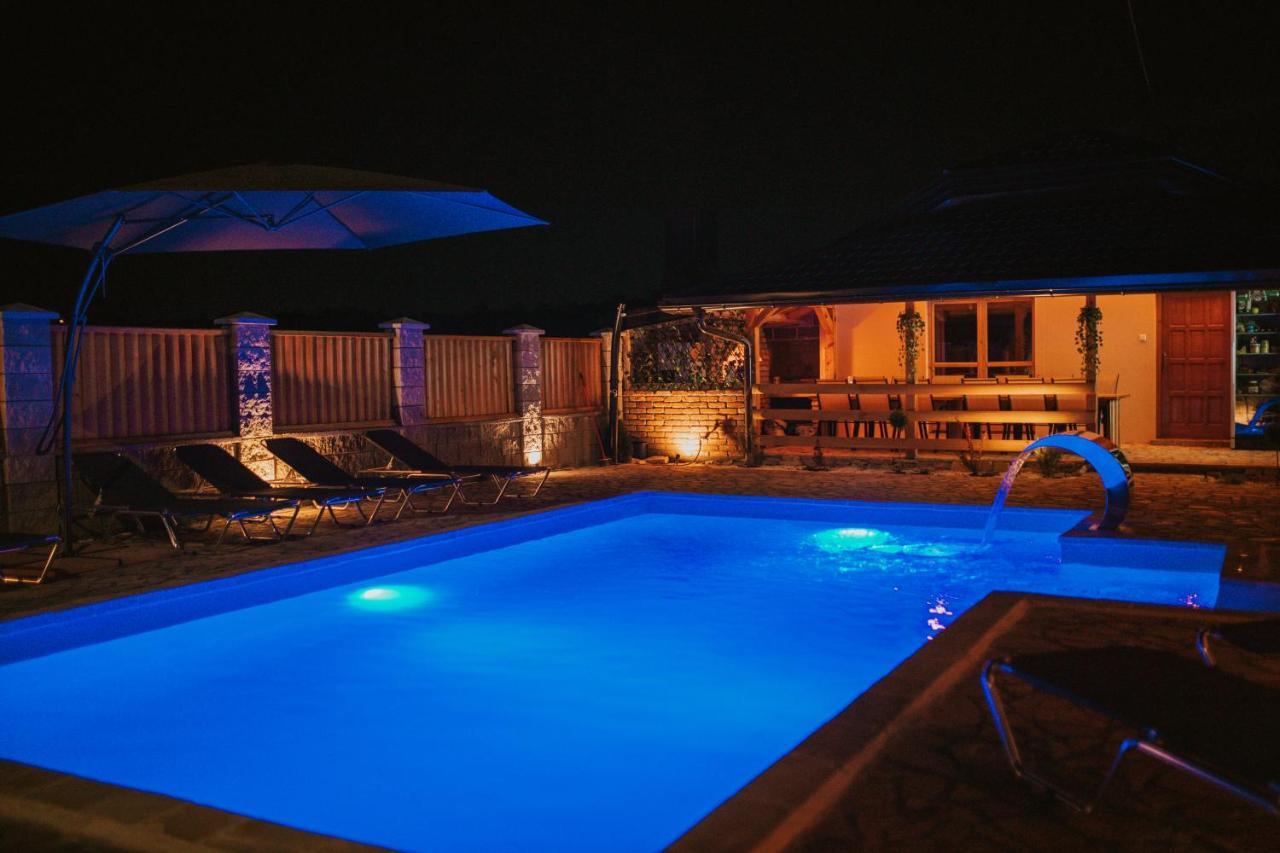 Cartagena Villa & Spa Brčko Exterior foto